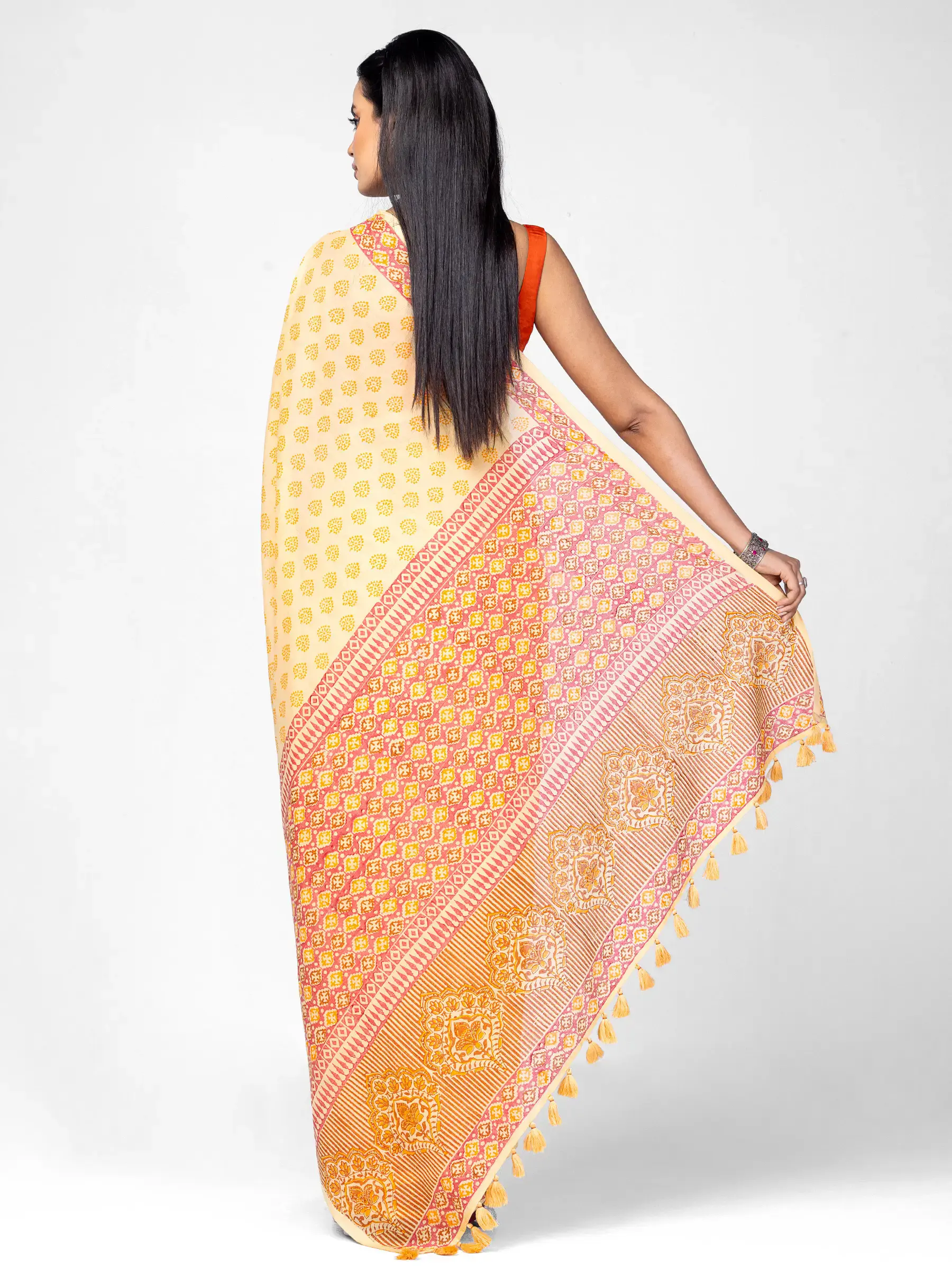 Beige Printed Cotton Saree-3.webp